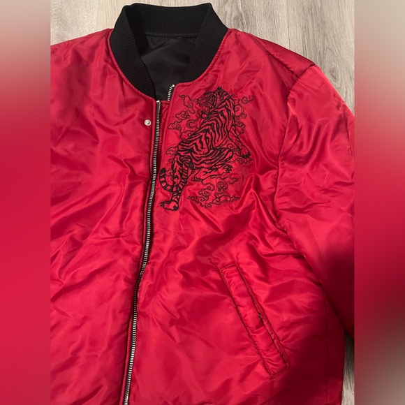 Guess puffer reversal jacket black and red - Picture 7 of 10